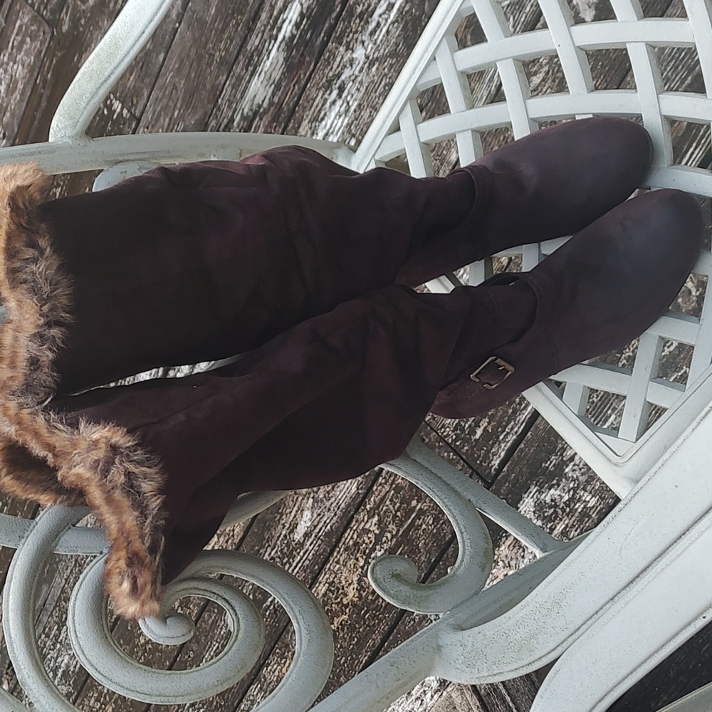 Brown Boots/Fur - Picture 3 of 8